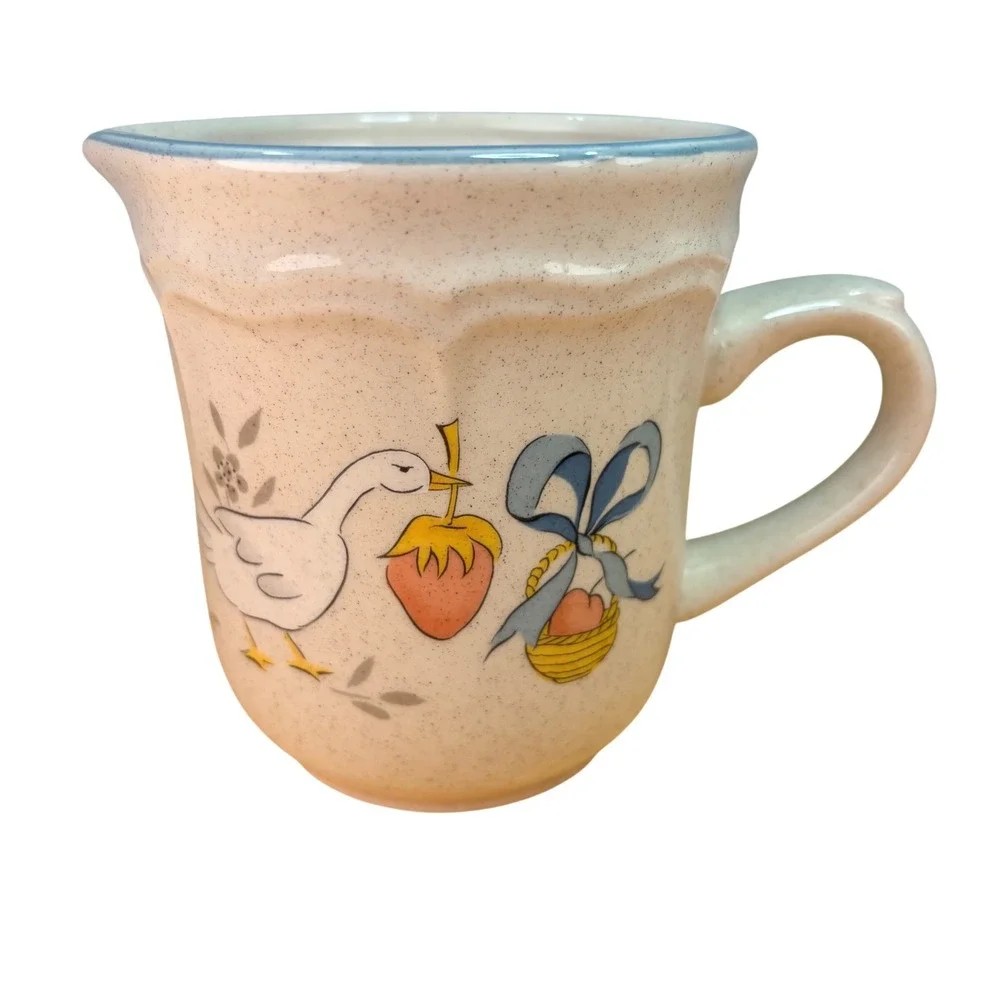 International Stoneware Marmalade Creamer Jug and Salt Shaker Goose Strawberry